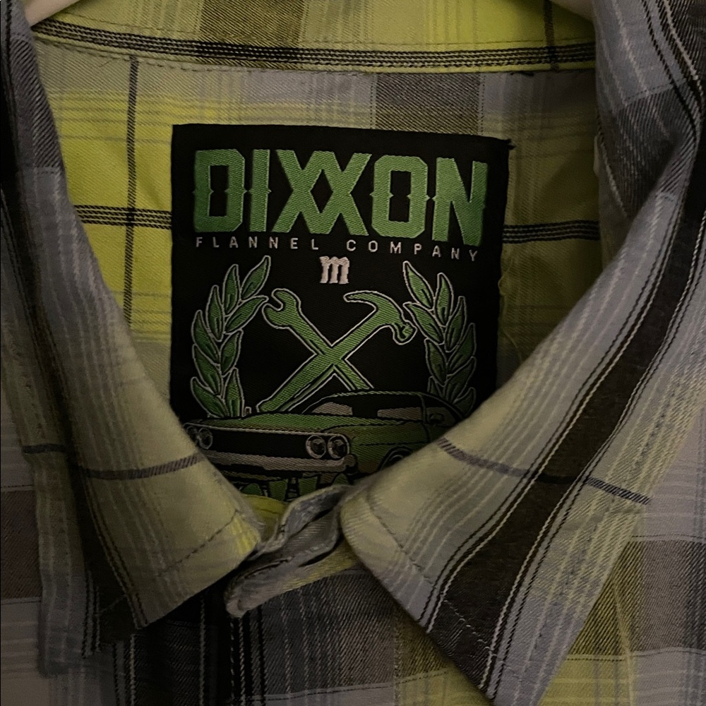 DIXXON Men's Green and Black Plaid Shirt Size Medium very good condition - Picture 2 of 3
